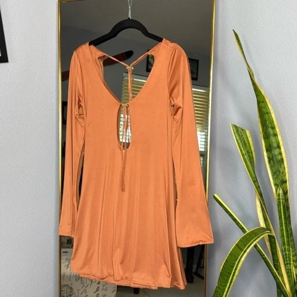 NWT Oh Polly Cosette Long Sleeve Cut Out A-Line Mini Dress - Picture 6 of 9